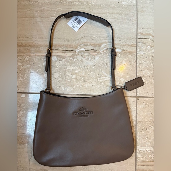 Coach NWT Smooth Leather Penelope Shoulder Bag - Picture 3 of 16